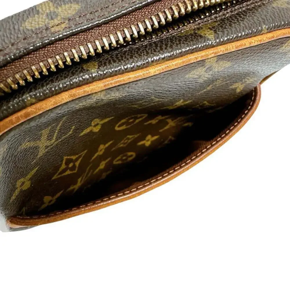 LOUIS VUITTON Brown Monogram Canvas Shoulder Bag